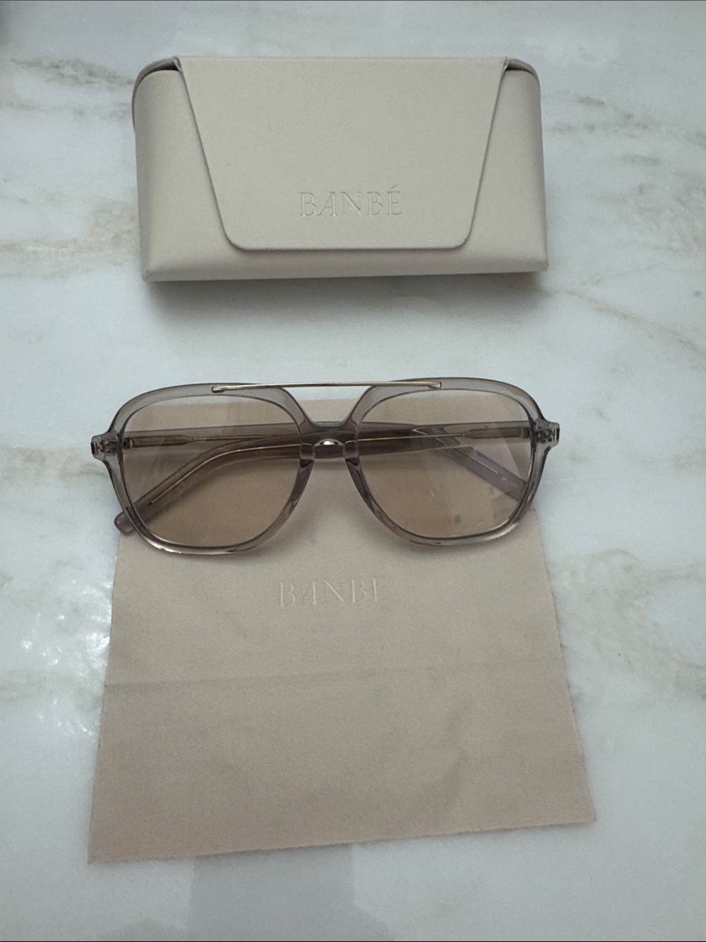 BANBÉ Neutral Taupe Sunglasses